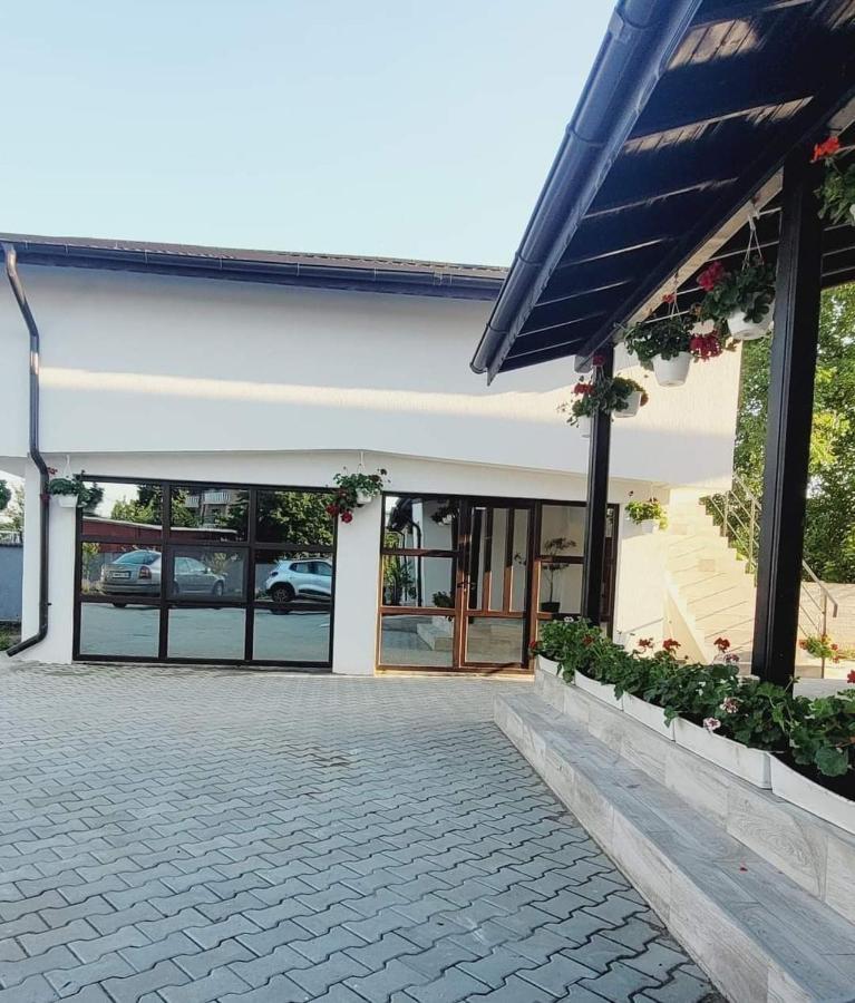 מלון Giurgiu Casa Domneasca מראה חיצוני תמונה